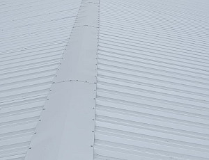 Výměna střešní krytiny na skladové hale